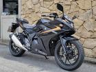 話題の新型車種の魅力を店頭で見て、触れてバイクを選んで頂けます。