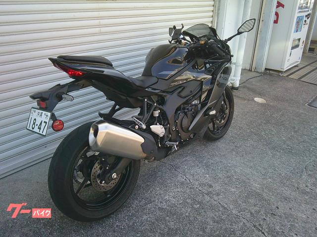 カワサキ Ninja ZX−4R SE 2025年 8792Km 399cc 検2027/12