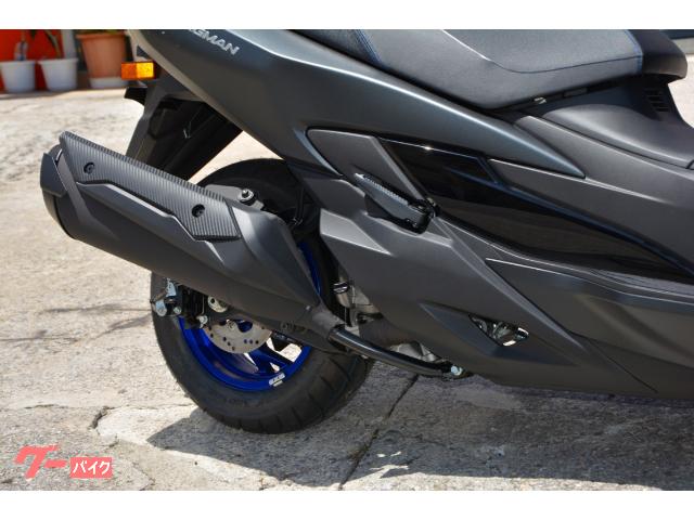 当店はスズキ現行車を中心に各メーカー新車、中古車を常時30台ラインナップ。 当店はスズキ現行車を中心に各メーカー新車、中古車を常時30台ラインナップ。