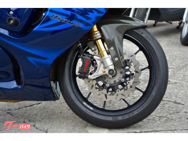 前後オーリンズにブレンボキャリパー。ゲイルスピードのホイール。 前後オーリンズにブレンボキャリパー。ゲイルスピードのホイール。