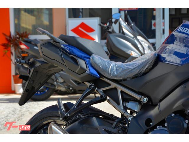 当店はスズキ現行車を中心に各メーカー新車、中古車を常時30台ラインナップ。 当店はスズキ現行車を中心に各メーカー新車、中古車を常時30台ラインナップ。