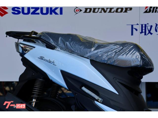 当店はスズキ現行車を中心に各メーカー新車、中古車を常時60台ラインナップ。 当店はスズキ現行車を中心に各メーカー新車、中古車を常時60台ラインナップ。