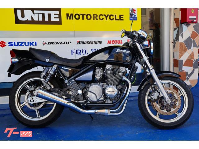 往年のスタンダードネイキッドのスタイルを作った名車です。 往年のスタンダードネイキッドのスタイルを作った名車です。