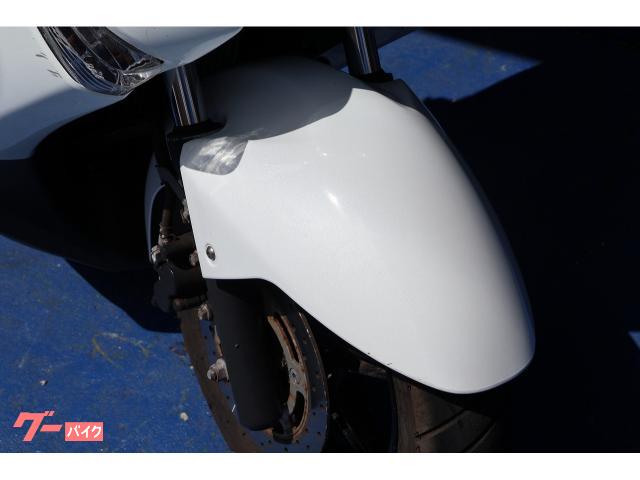 車検、下取り、買取りといったご相談も大歓迎です。 車検、下取り、買取りといったご相談も大歓迎です。