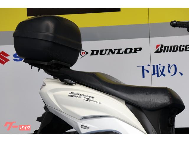 当店はスズキ現行車を中心に各メーカー新車、中古車を常時60台ラインナップ。 当店はスズキ現行車を中心に各メーカー新車、中古車を常時60台ラインナップ。