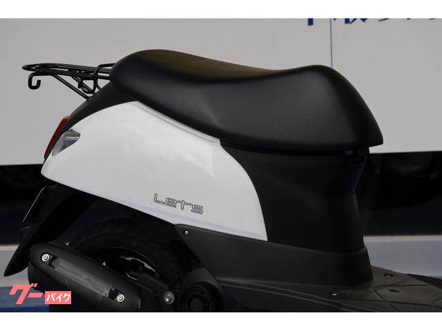 当店はスズキ現行車を中心に各メーカー新車、中古車を常時６０台ラインナップ。