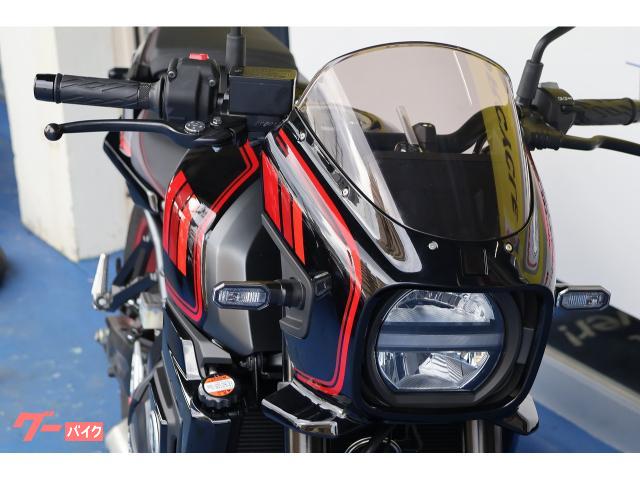 250cc以上のバイク、時には旧車、カスタム車まで様々なバイクを取り扱っております。 250cc以上のバイク、時には旧車、カスタム車まで様々なバイクを取り扱っております。