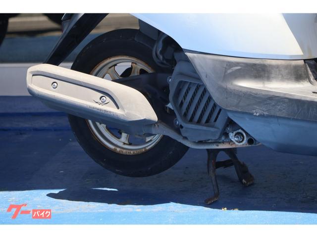 ２５０ｃｃ以上のバイク、時には旧車、カスタム車まで様々なバイクを取り扱っております。