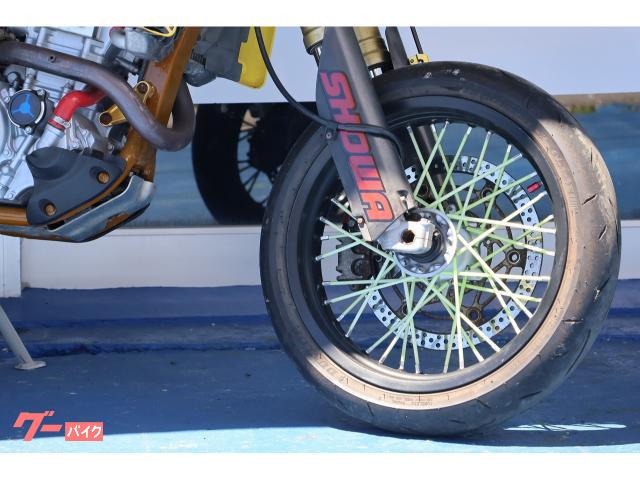 宜野湾市我如古交差点近く！バイクショップユナイトです！