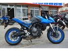 新設計の775ccツインエンジンに合わせた軽量なボディワーク。