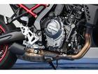当店はスズキ現行車を中心に各メーカー新車、中古車を常時６０台ラインナップ。