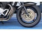 当店はスズキ現行車を中心に各メーカー新車、中古車を常時６０台ラインナップ。