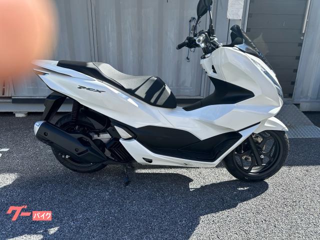 ホンダ ＰＣＸ　２０２４年モデル　ＪＫ０５型　パールジャスミンホワイト　ＬＥＤヘッドライト　ＡＢＳ標準装備　トラクションコントロール物件画像