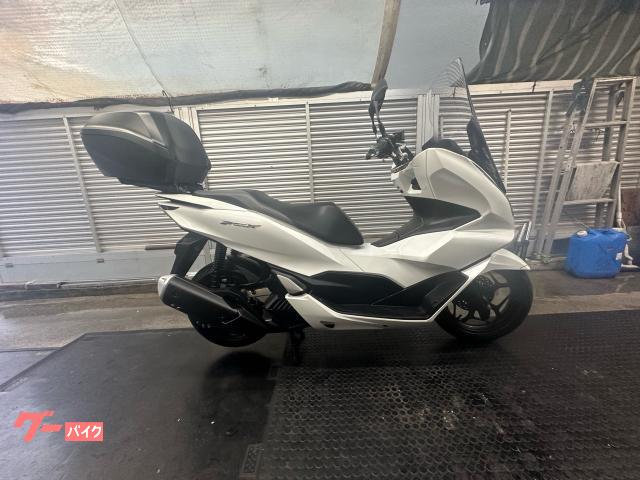 ＰＣＸ　ＪＫ０５型　２０２１年モデル　ボディーマウントシールド　キーレスＴｙｐｅリアボックス　純正スペアキー付　ＵＳＢ　ＴｙｐｅＣ