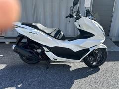 ホンダ　ＰＣＸ　２０２４年モデル　ＪＫ０５型　パールジャスミンホワイト　ＬＥＤヘッドライト　ＡＢＳ標準装備　トラクションコントロール