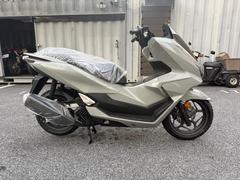 ホンダ　ＰＣＸ　新車　２０２５年度最新モデル　パールジュピターグレー　スマートキー　Ｔｙｐｅ−ＣソケットＵＳＢ　ハンドルカバー