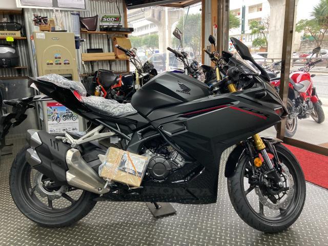 cbr250rr mc51 ヘッドライト 17-22 2BK-MC51 ホンダ CBR250RR (MC51