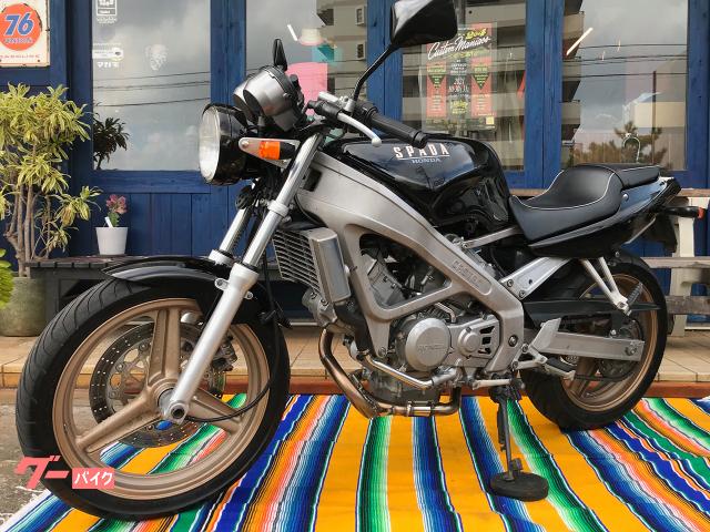 フロント、リア共にディスクブレーキで走り追及のモデルです。 フロント、リア共にディスクブレーキで走り追及のモデルです。