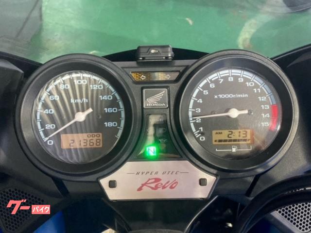 走行距離は21368Km!オイル、フィルター交換致します。 走行距離は21368Km!オイル、フィルター交換致します。