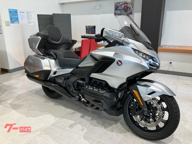 ホンダ ゴールドウイング GL1800ツアー (シルバー) 2025年