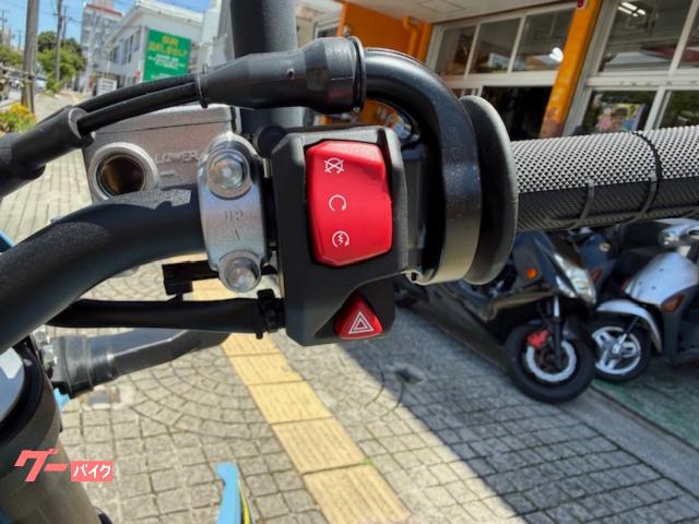 セルスイッチとハザードスイッチ