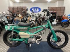 ホンダ　スーパーカブ５０　ジョッキーシフト　オリジナルペイント　フロント１７インチ　リヤ１４インチ