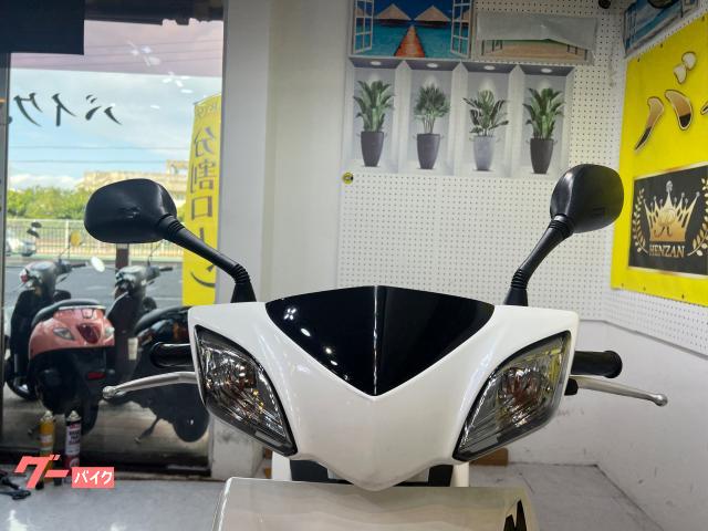 ヤマハ シグナスX SR (ホワイト) 2013年 1615Km 125cc 自賠責保険