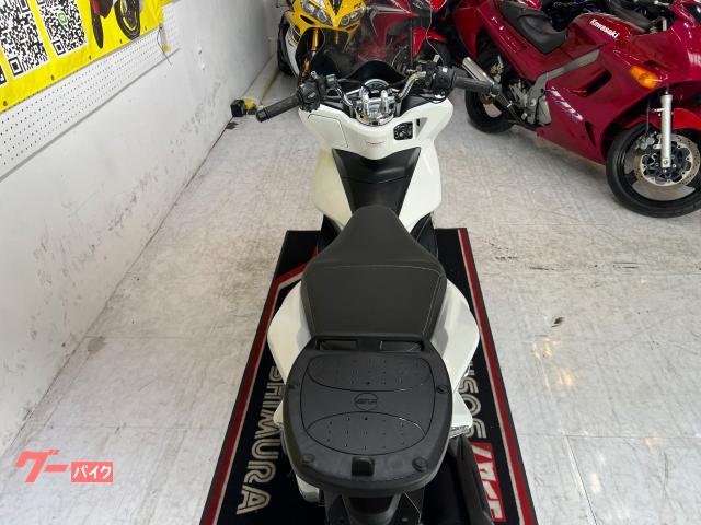 【中古】ホンダ PCX150 KF18 PGM-Fi グリップヒーター キャリア スクリーン 配送可 千葉県木更津市発 ホンダ PCX150 KF18型 2017年モデル ロングスクリーン
