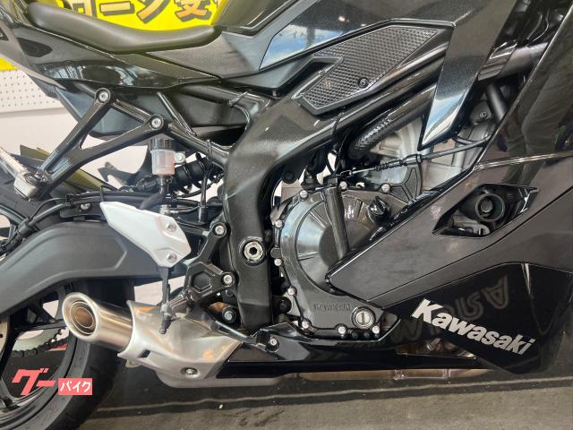 カワサキ Ninja ZX−25R 2022年 7654Km 249cc 自賠責保険