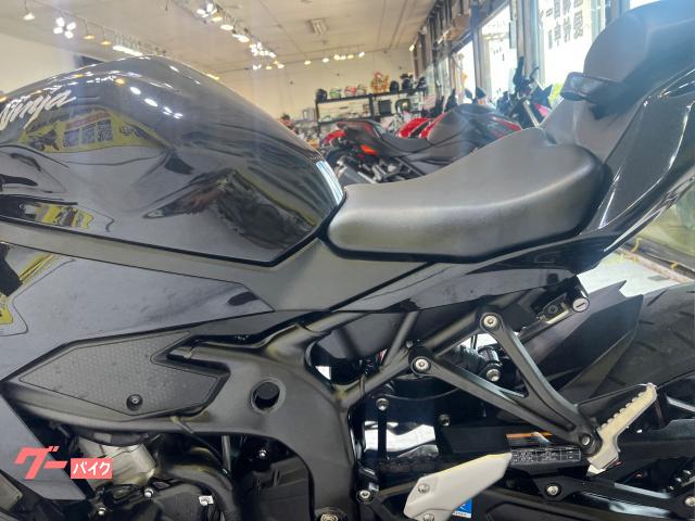 カワサキ Ninja ZX−25R 2022年 7654Km 249cc 自賠責保険