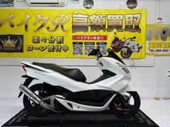 ホンダ　ＰＣＸ１２５　ＪＦ５６型　２０１５年モデル　社外マフラー　社外ミラー　グリップヒーター　ＬＥＤヘッドライト