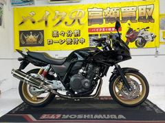 ホンダ　ＣＢ４００Ｓｕｐｅｒボルドール　ＶＴＥＣ　Ｒｅｖｏ　ＮＣ４２型　２０１１年モデル　エンジンガード　社外マフラー　社外レバー