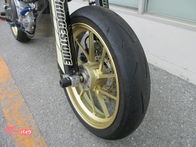 気になるバイクが御座いましたらお気軽にお問い合わせ下さい!代表番号098−989−8552 気になるバイクが御座いましたらお気軽にお問い合わせ下さい!代表番号098−989−8552