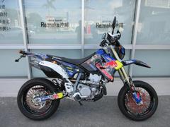 スズキ　ＤＲ−Ｚ４００ＳＭ　カンフーグラフィックス　フェンダーレス　デルタバレル４サイレンサー