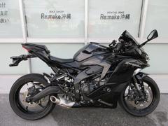 カワサキ　Ｎｉｎｊａ　ＺＸ−２５Ｒ　クイックシフター付　スモークスクリーン