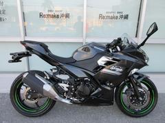 カワサキ　Ｎｉｎｊａ　２５０　ＥＸ２５０Ｐ　２０２２年モデル　メタリックカーボングレー　ワンオーナー　エンジンスライダー