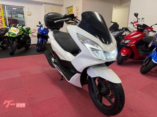 ホンダ ＰＣＸ　ＪＦ５６型　２０１５年モデル　ＬＥＤヘッドライト　リアボックス