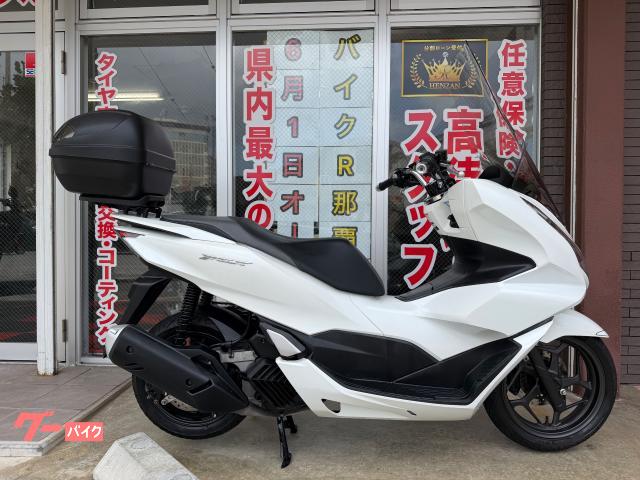 ＰＣＸ　ＪＫ０５型前期　２０２１年モデル　ＡＢＳ　スマートキー　純正セキュリティー　ＧＩＶＩリアボックス　ロングスクリーン