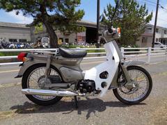 ホンダ　スーパーカブ５０カスタム　　ＡＡ０１　ＦＩ　ムーンストーンシルバーＭ