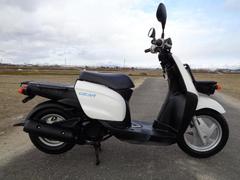 ヤマハ　ＧＥＡＲ　ＵＡ０６Ｊ　２０１０年モデル　白　社外グリップ