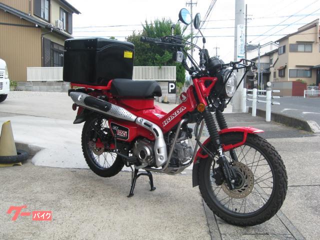 ＣＴ１２５ハンターカブ　ドラレコ　クロック＆ギアポジションメーター他オプション付き