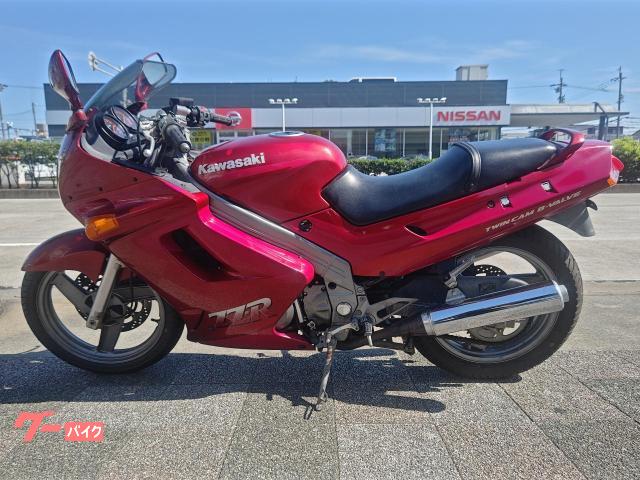 カワサキ　ZZ-R250　実動中古車　走行少なめ　オイル交換後引渡し　書類有り カワサキ ZZ-R250 実動中古車 走行少なめ オイル交換後引渡し 書類有り