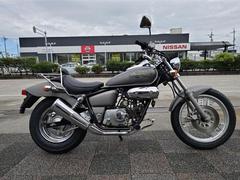 ホンダ　ＭＡＧＮＡ　ＦＩＦＴＹ　　マットシルバー　ノーマル車　タイヤ前後新品　リアキャリヤ付き