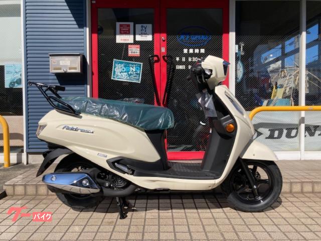 スズキ アドレス125 新型 パールグレイスホワイト リアキャリア付き スズキ アドレス125 新型 パールグレイスホワイト リアキャリア付き