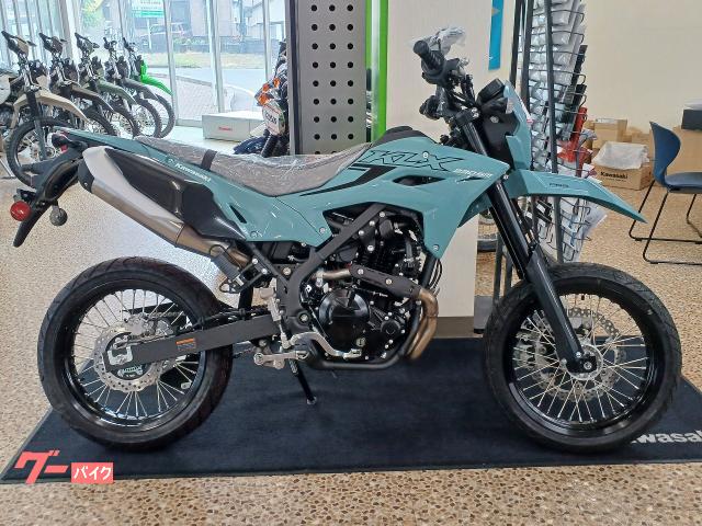 ＫＬＸ２３０ＳＭ　２０２５年モデル新車