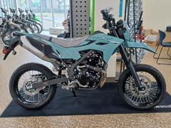 カワサキ　ＫＬＸ２３０ＳＭ　２０２５年モデル新車