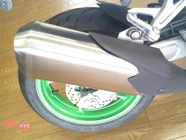 シクレバラ売りのみ⭕️ クーラー カワサキ ZX-4R ZX-4RR 2023 2024 39060-0758