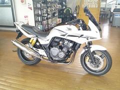 ホンダ　ＣＢ４００Ｓｕｐｅｒ　ボルドール　ＶＴＥＣ　Ｒｅｖｏ　グリップヒーター　ロングスクリーン　エンジンガード
