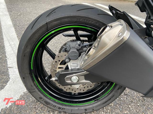 カワサキ Z800 Z専用ライダースシート 水冷並列4気筒 ブラック