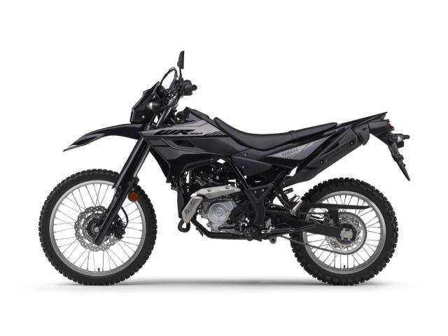 ヤマハ WR125R シート高875mm 車両重量138kg